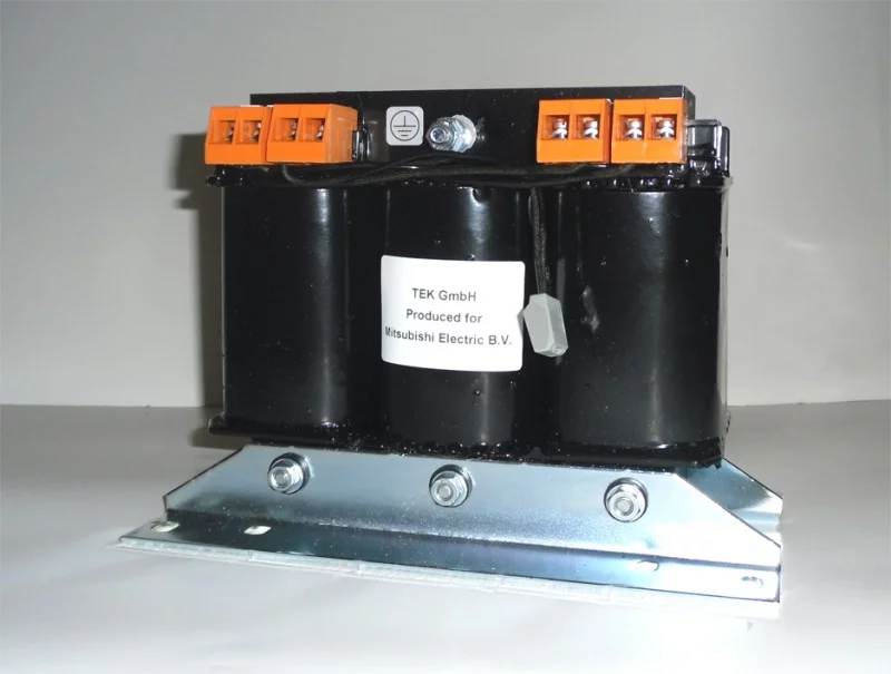 Автотрансформатор 400/230 В; 5,5 кВА MT-5.5-60